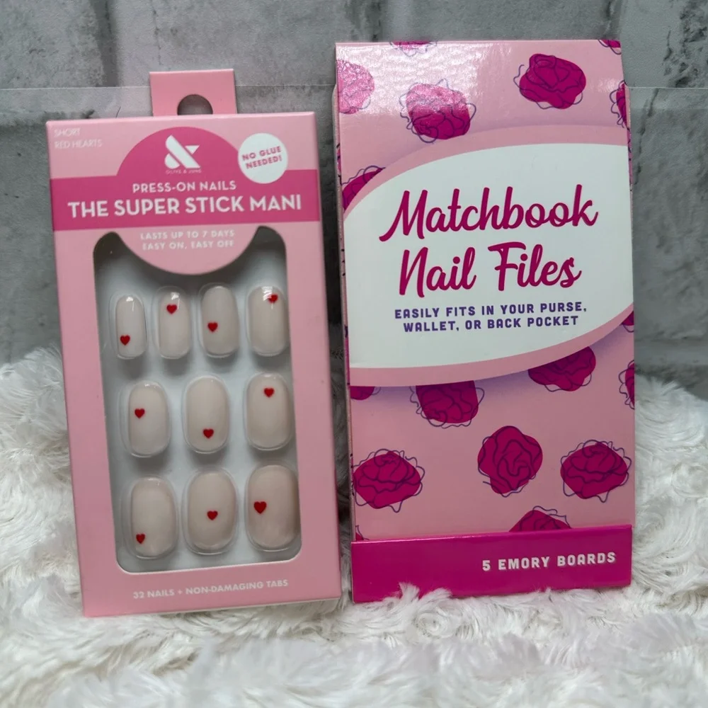 Hello Kitty Pink Canvas Tote Beauty Bundle